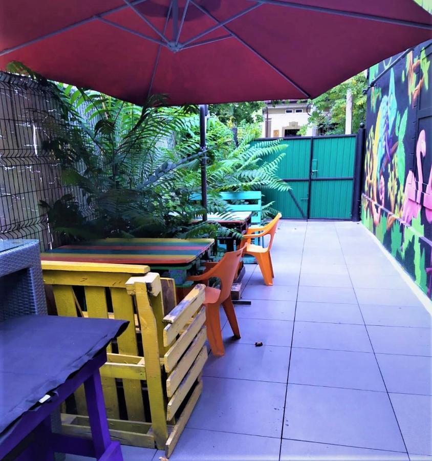 צ'יסינאו Tapok Hostel מראה חיצוני תמונה