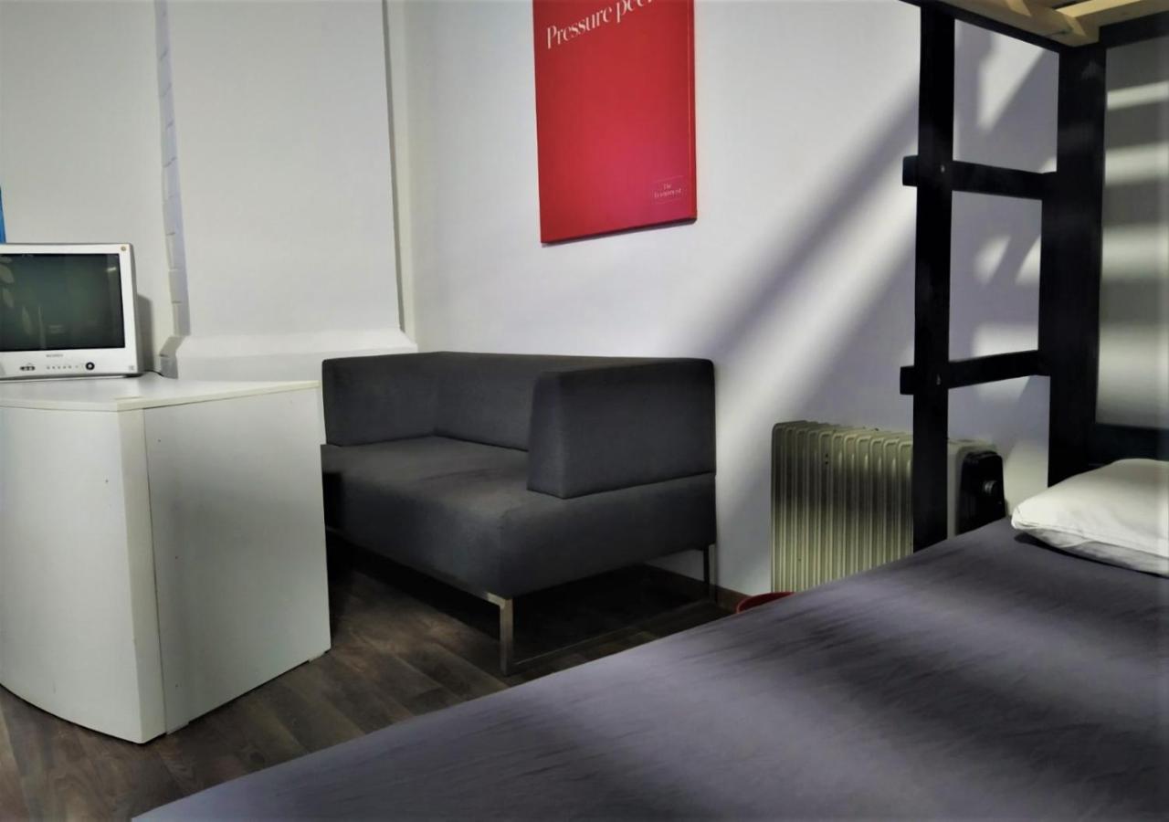 צ'יסינאו Tapok Hostel מראה חיצוני תמונה