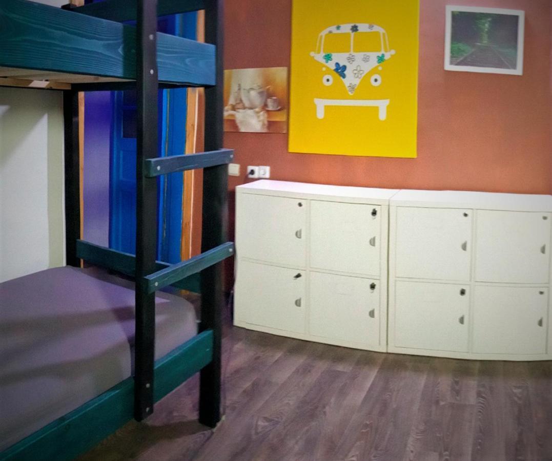 צ'יסינאו Tapok Hostel מראה חיצוני תמונה