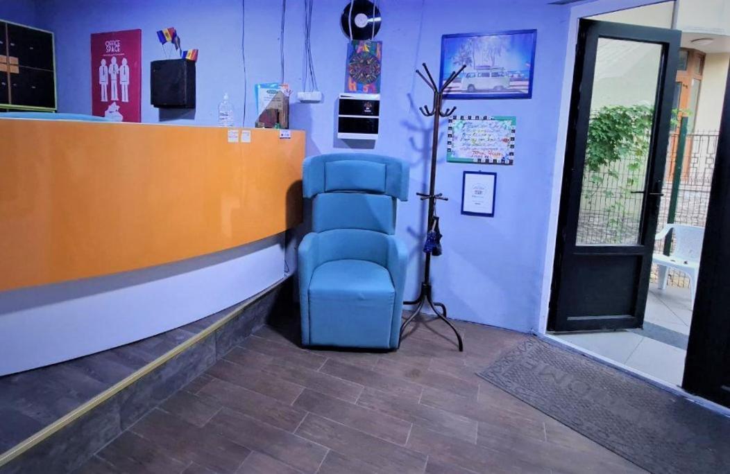 צ'יסינאו Tapok Hostel מראה חיצוני תמונה