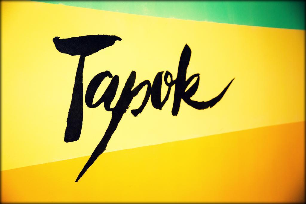 צ'יסינאו Tapok Hostel מראה חיצוני תמונה