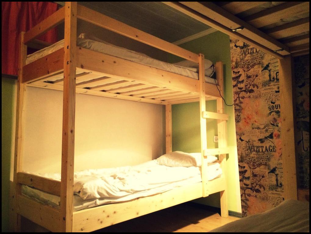 צ'יסינאו Tapok Hostel מראה חיצוני תמונה